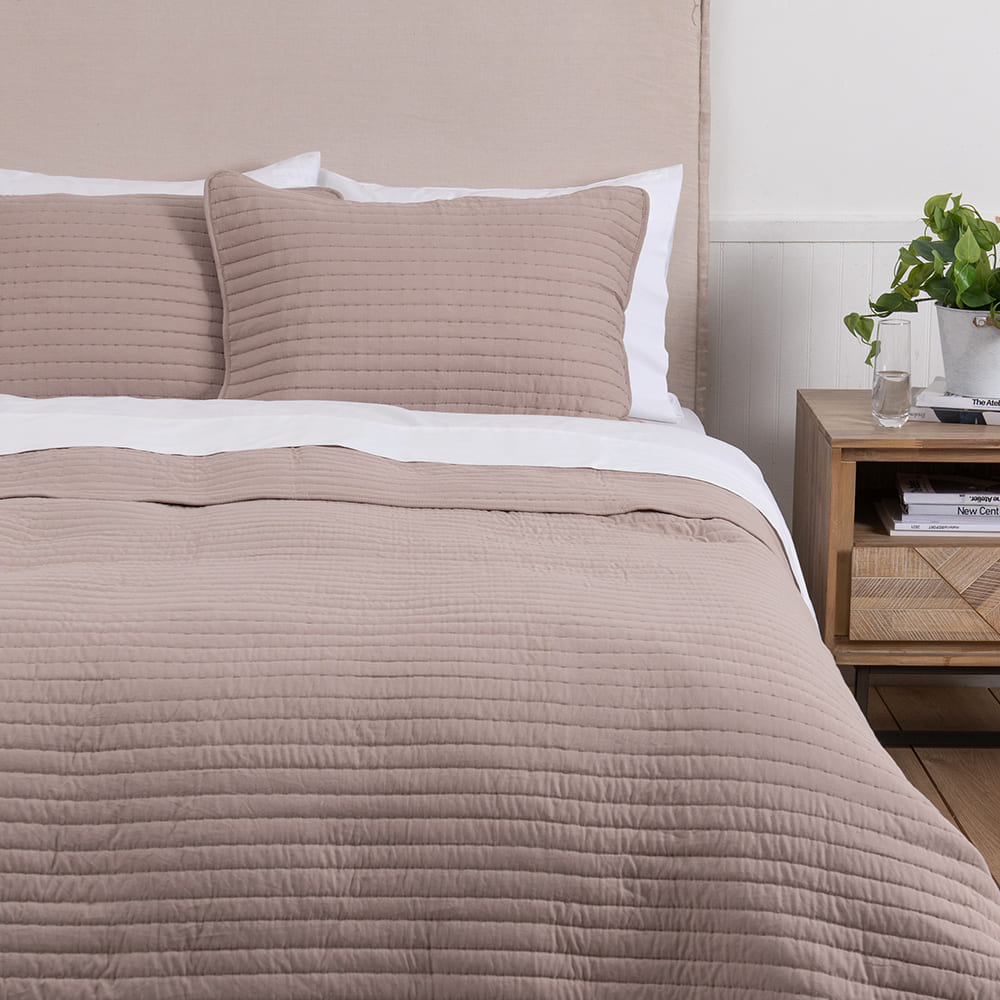 Cubrecama Quilt Renato 1.5 Plazas Beige