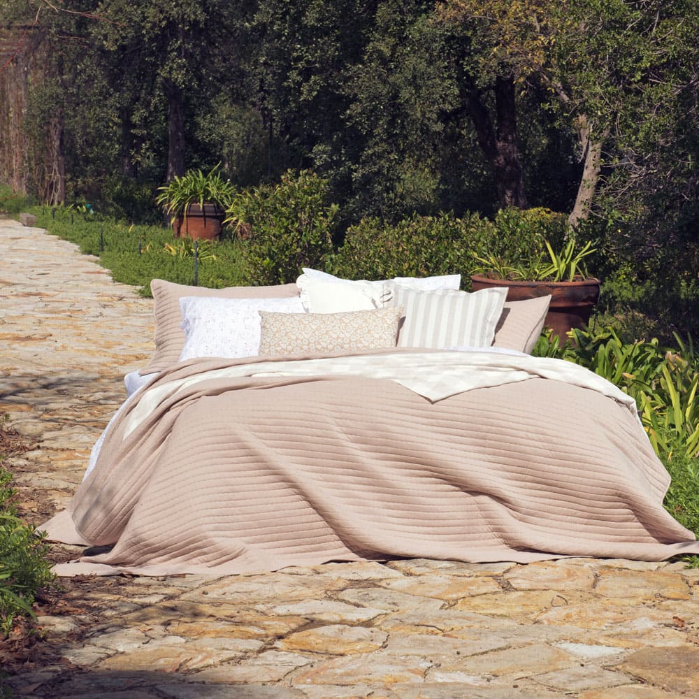 Cubrecama Quilt Renato 2 Plazas Beige