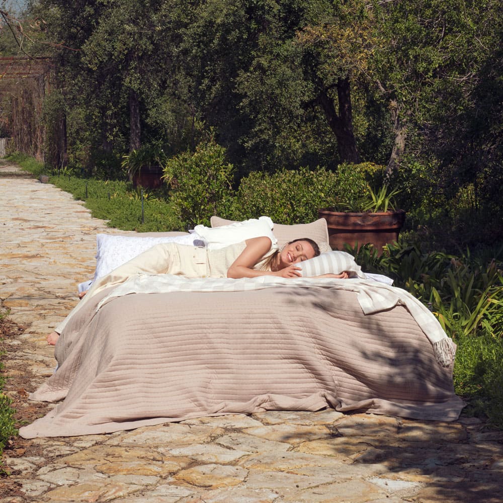 Cubrecama Quilt Renato 2 Plazas Beige