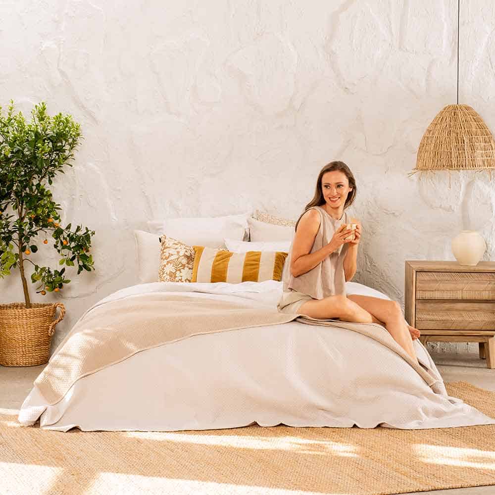 Cubrecama Quilt Pinsonic King Beige