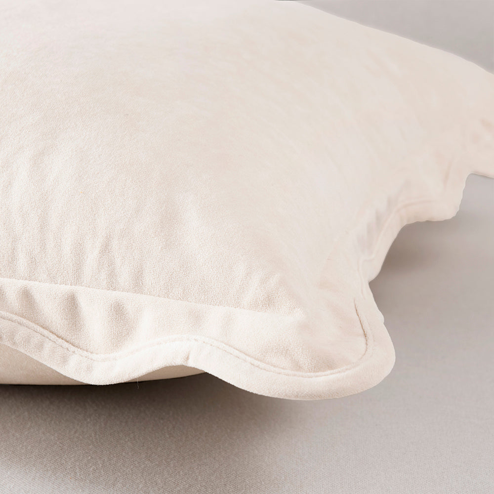 Cojín Scallop Velvet Crudo