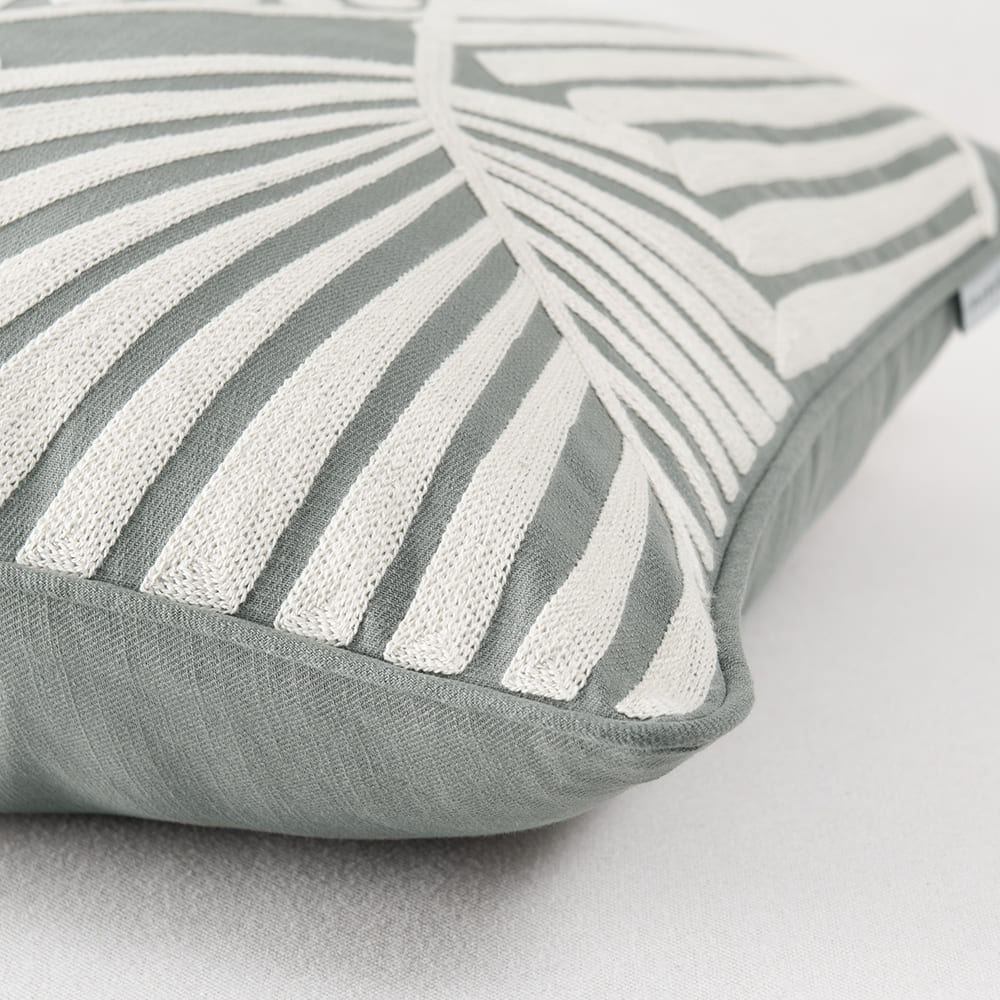 Cojín Bordado Hojas 45x45cm Verde