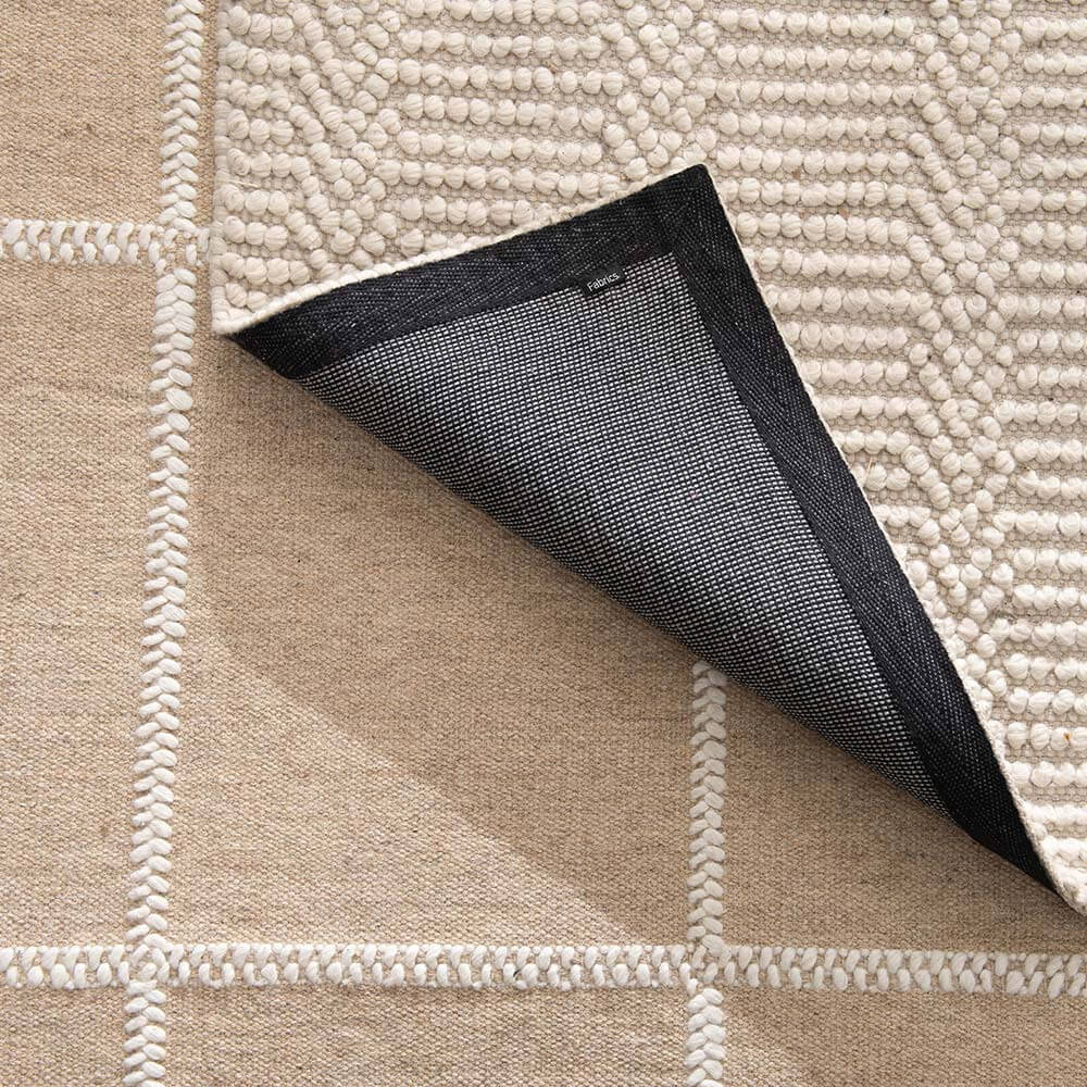 Alfombra Pompo Crudo