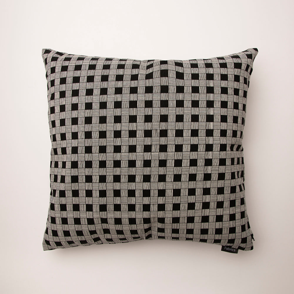 Cojín Outdoor Cuadritos 45x45cm Negro