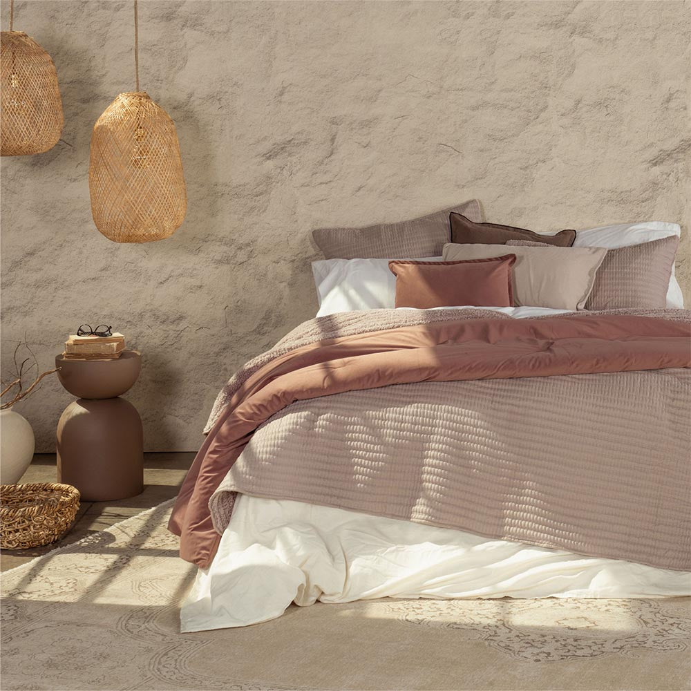 Cubrecama Quilt Lineal Sherpa 2 Plazas Malva