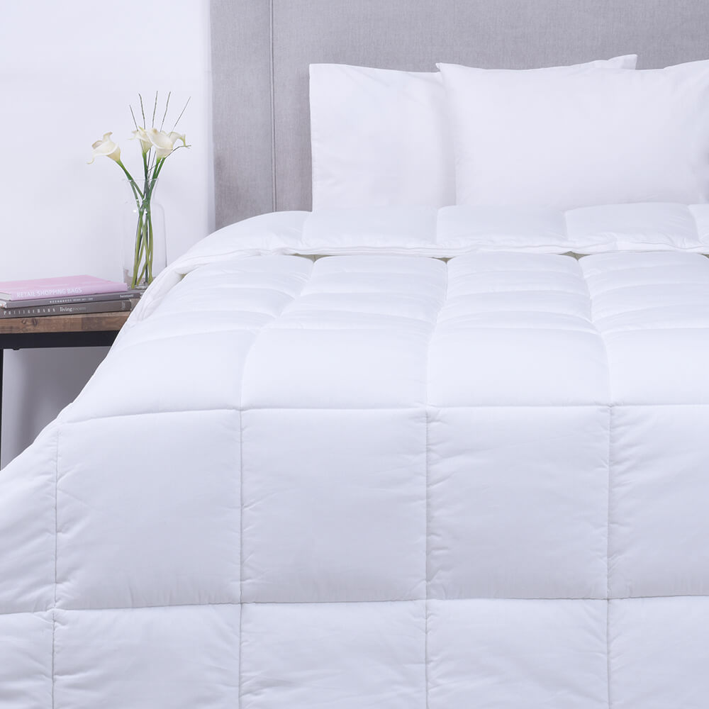 Plumón Down Alternative Super King Blanco