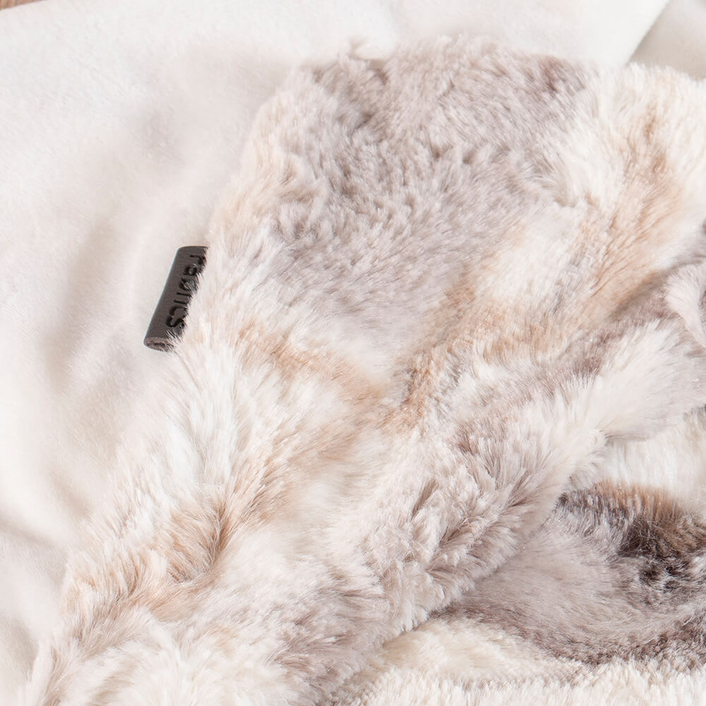 Manta Fur Helsinki Mármol