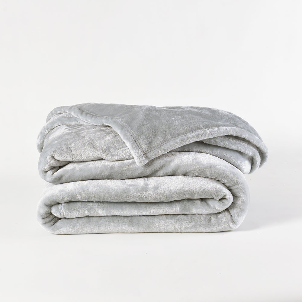 Frazada Flannel Básica 1.5 Plazas Gris Claro