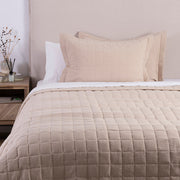 Cubrecama Quilt Oxford 1.5 Plazas Beige