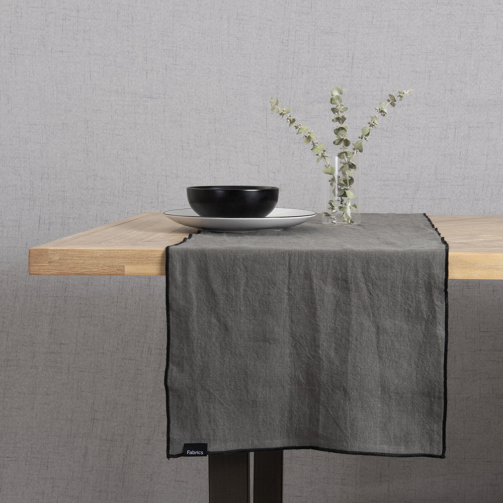 Camino de Mesa Lino Isa Gris