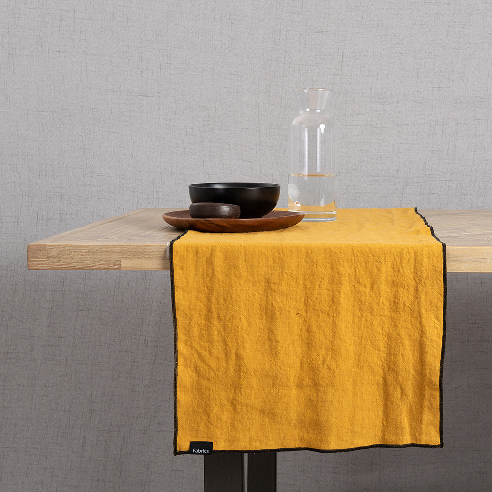 Camino de Mesa Lino Isa Amarillo