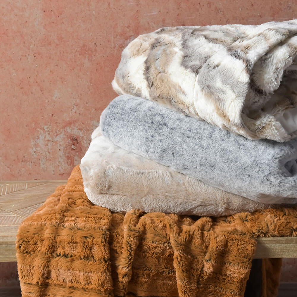 Manta Fur Helsinki Mármol